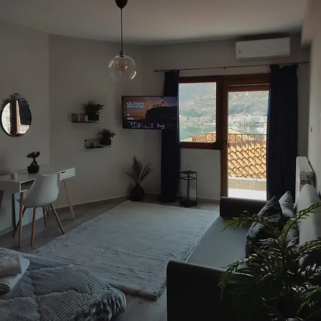 Panoramic Suite Kastoria Room photo