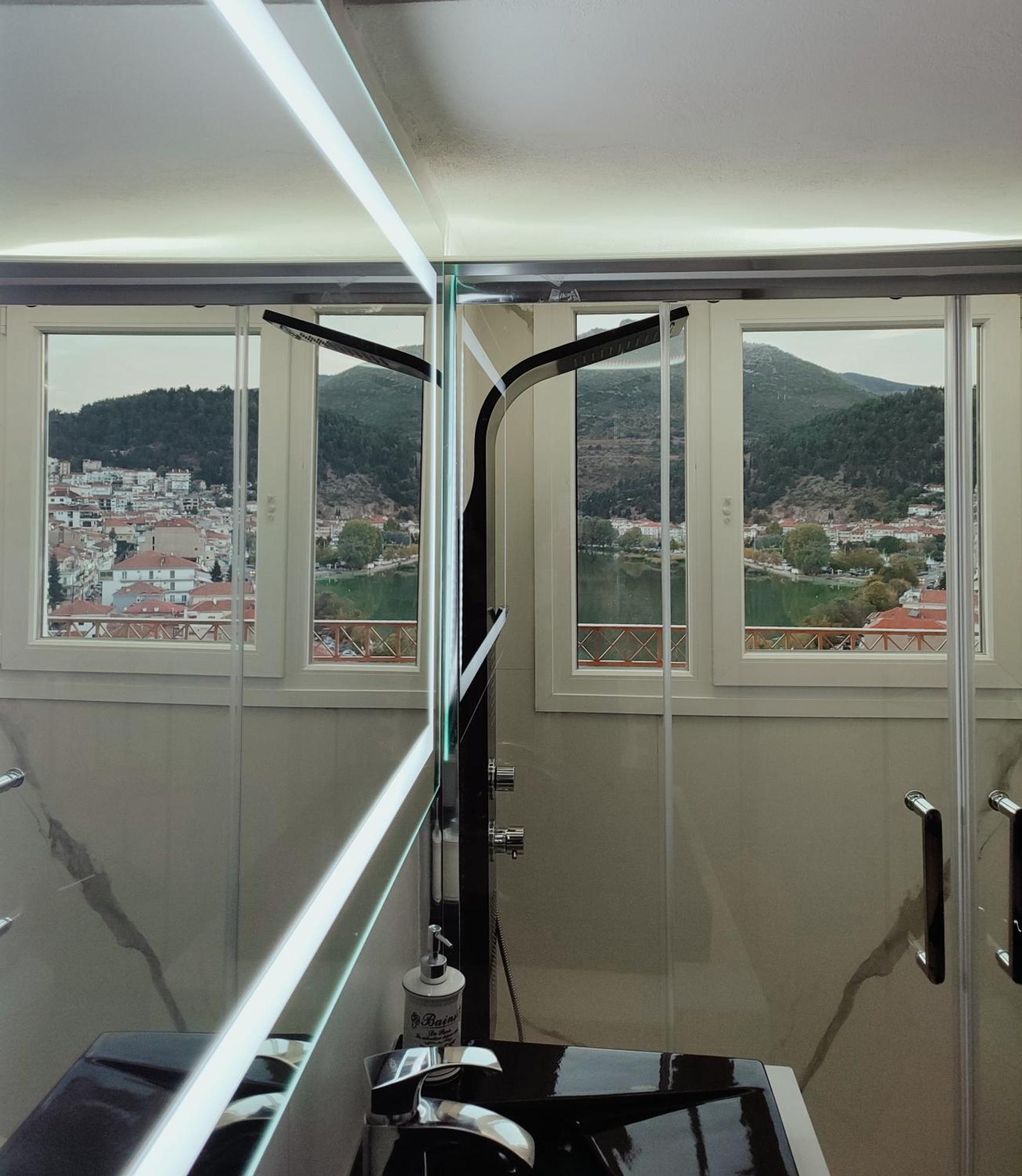 Panoramic Apartment *